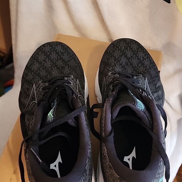 Mizuno wave inspire 19 2E New in box - Picture 5 of 9